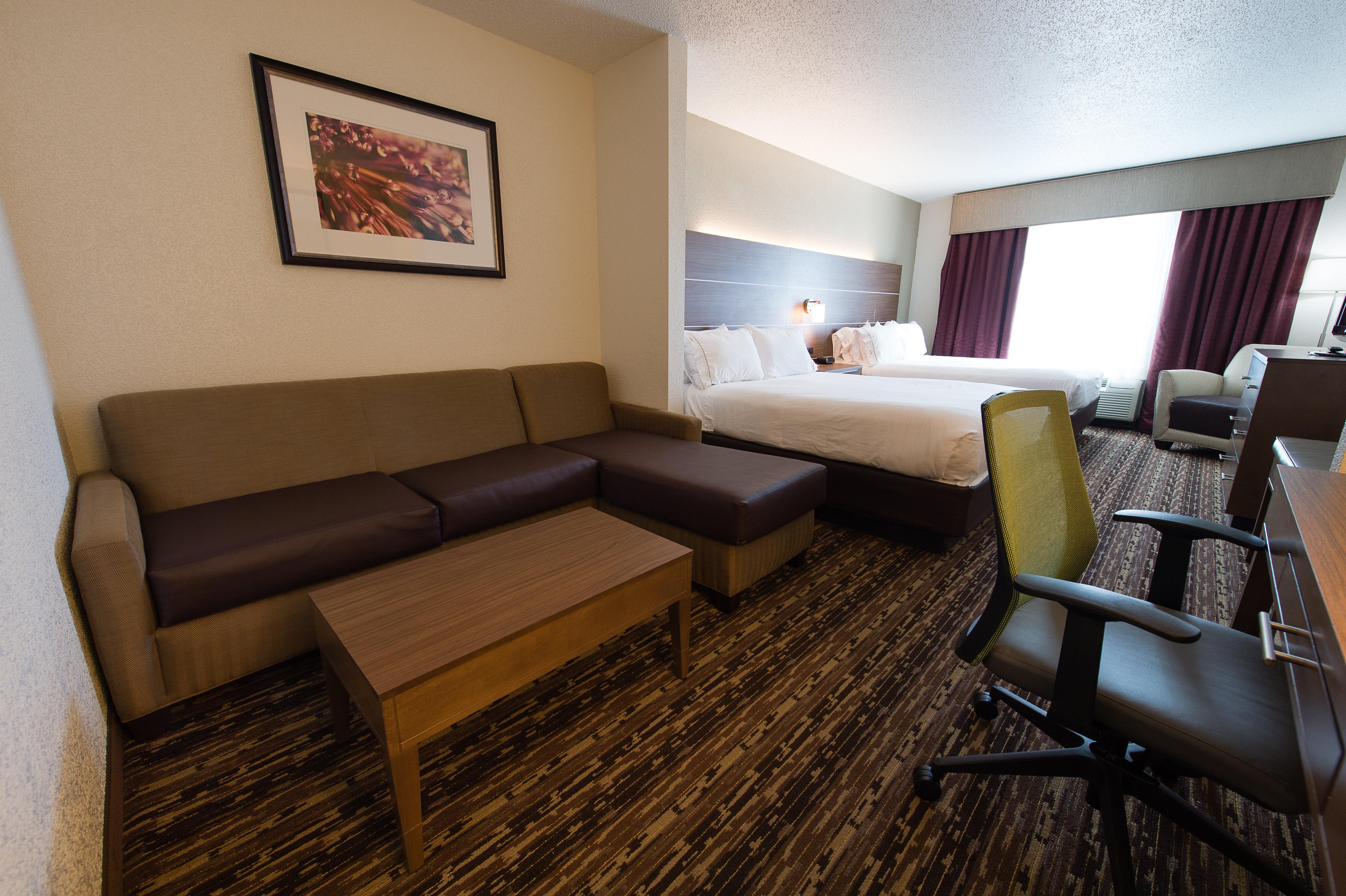 Holiday Inn Express & Suites Walterboro By Ihg Exterior photo