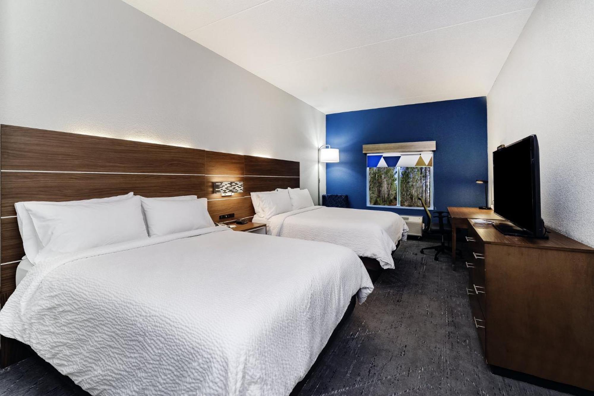 Holiday Inn Express & Suites Walterboro By Ihg Exterior photo